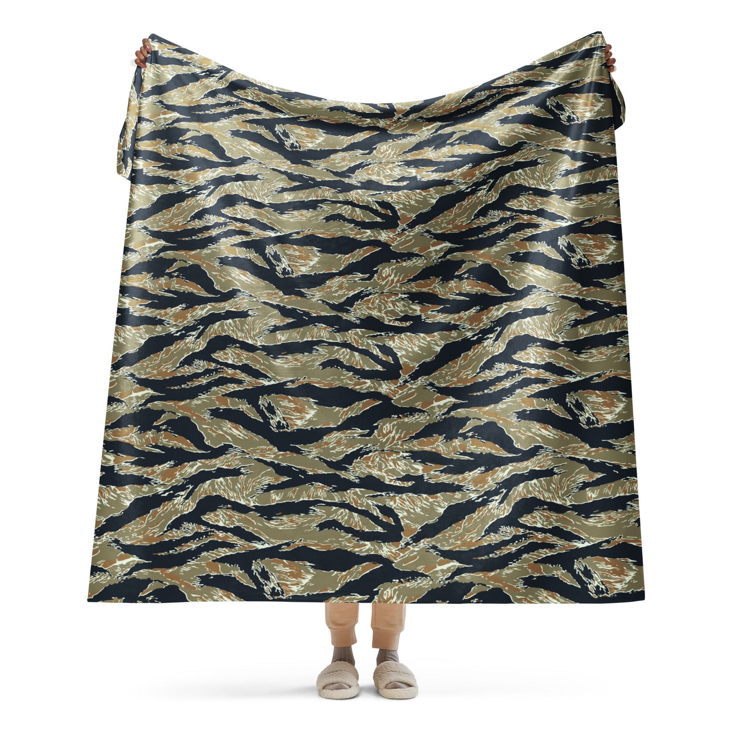 Philippine Tiger Stripe Special Forces Distinctive Uniform (SDFU) CAMO Sherpa Blanket - 60″×80″