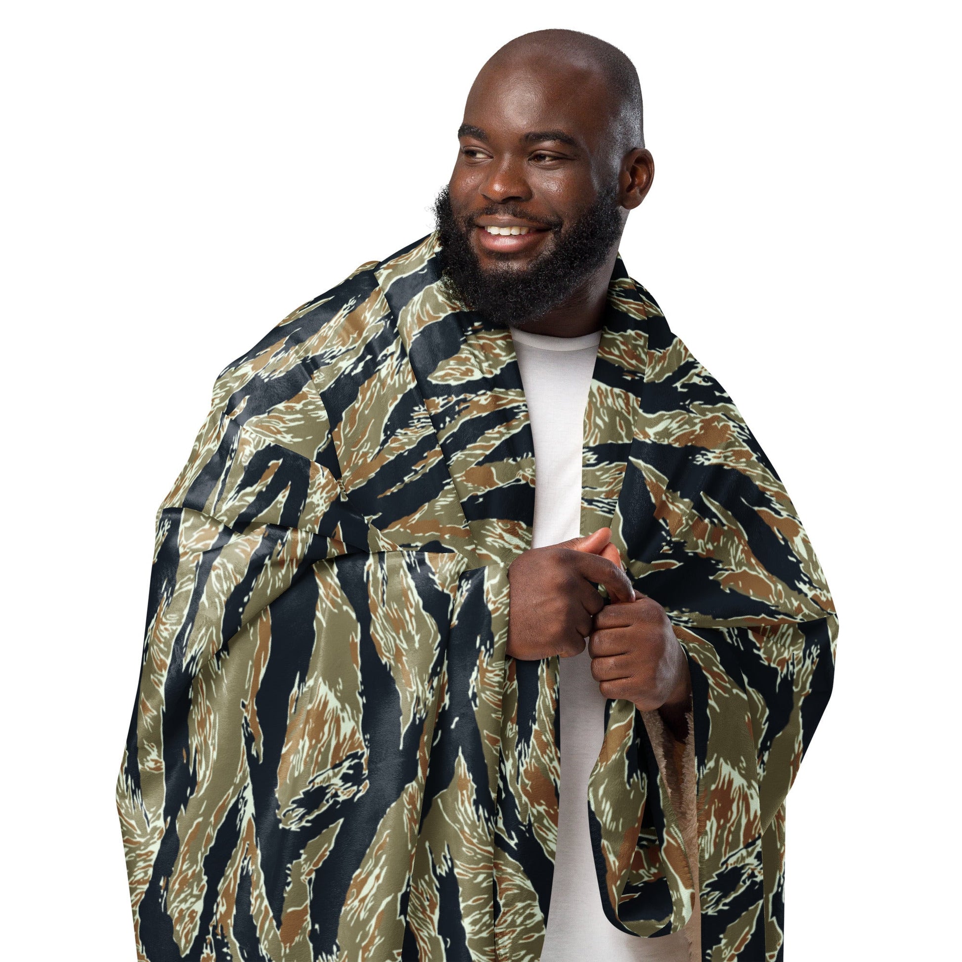 Philippine Tiger Stripe Special Forces Distinctive Uniform (SDFU) CAMO Sherpa Blanket