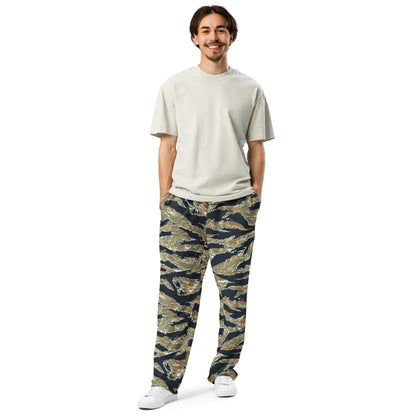 Philippine Tiger Stripe Special Forces Distinctive Uniform (SDFU) CAMO Wide-leg joggers - Joggers