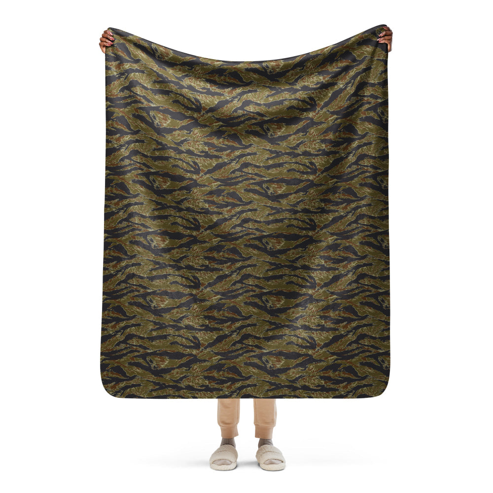 Philippines Tiger Stripe Navy Special Warfare Group (SWAG) CAMO Sherpa blanket - 50″×60″ - Blanket