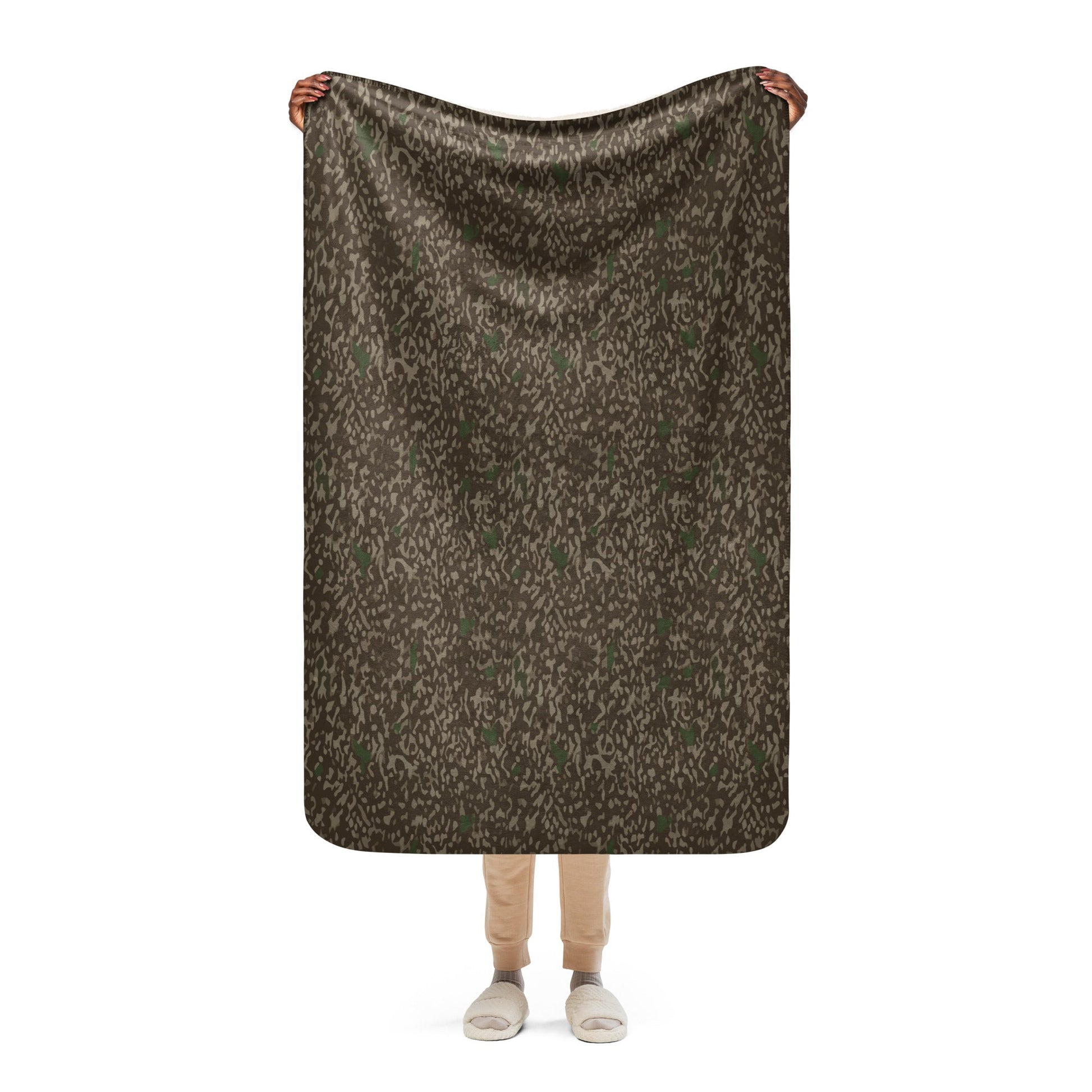 Pinefall Shroud CAMO Sherpa blanket - 37″×57″ - Blankets