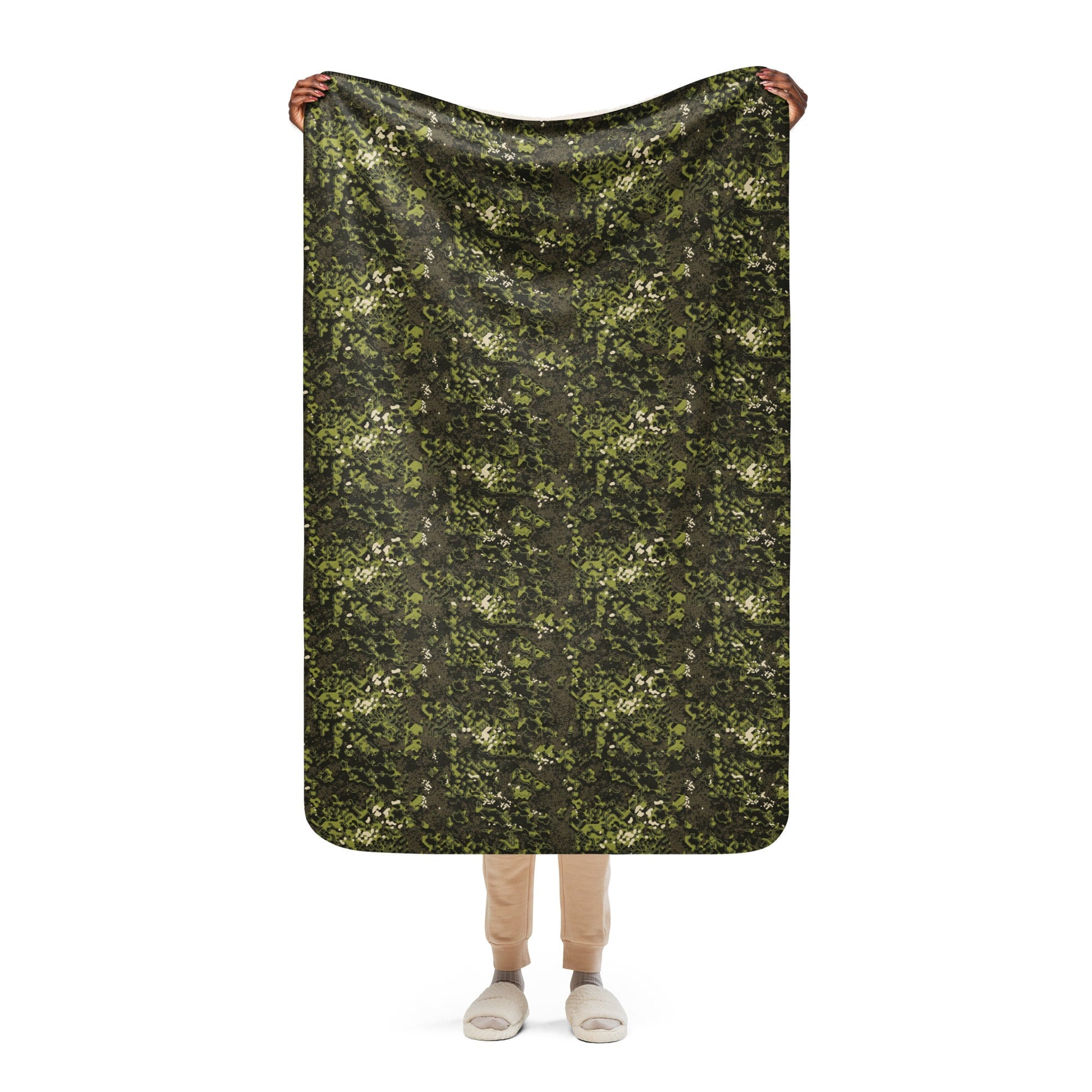 Polish Modular Adaptive Penetrative Ambush (MAPA) CAMO Sherpa blanket - 37″×57″ - Blankets