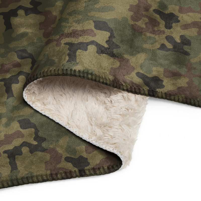 Pantera WZ93 Polish Woodland CAMO Sherpa Blanket