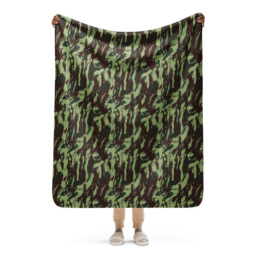Lizard Portuguese Vertical CAMO Sherpa Blanket - 50″×60″