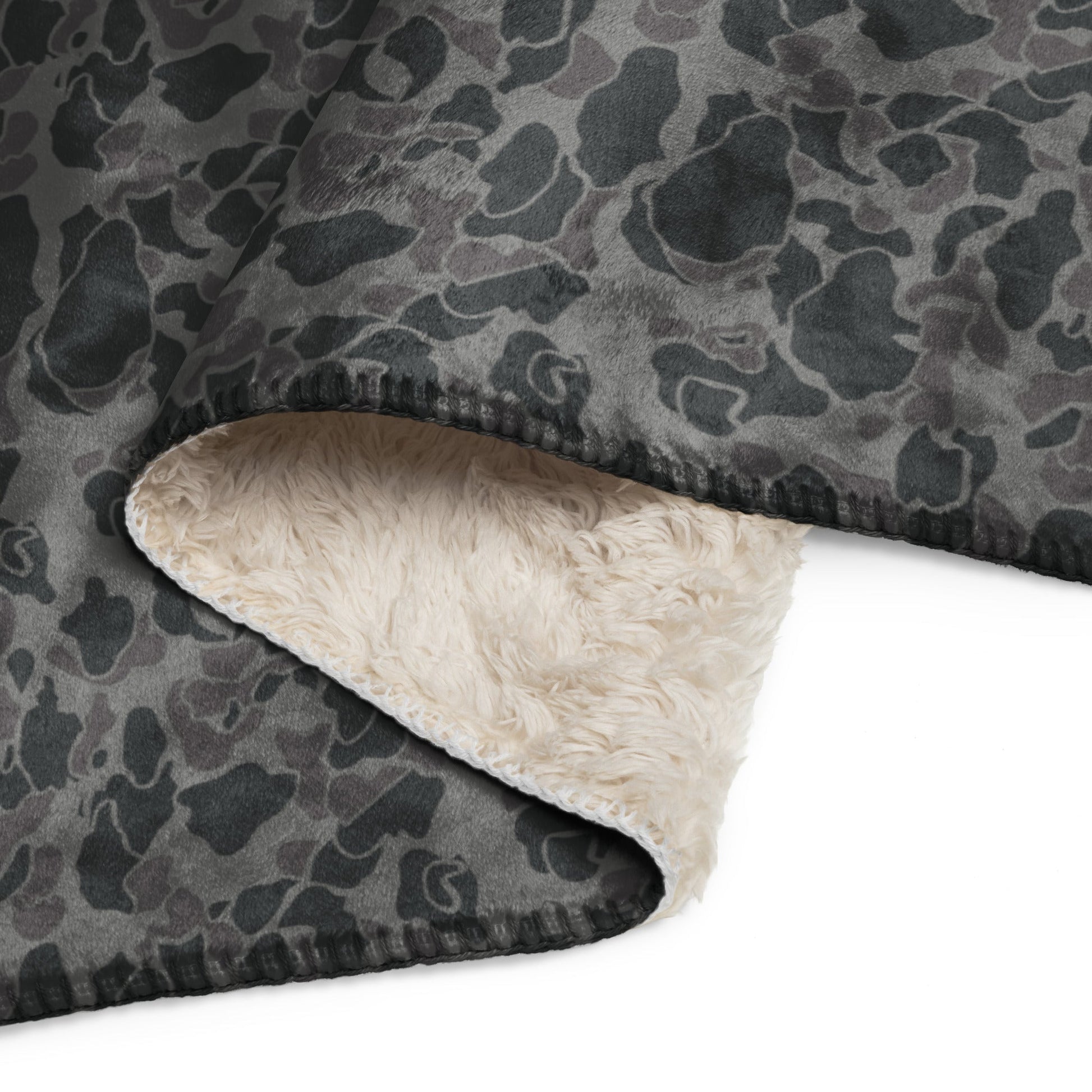 Rambo First Blood Part II Russian Frog Skin Movie CAMO Sherpa Blanket