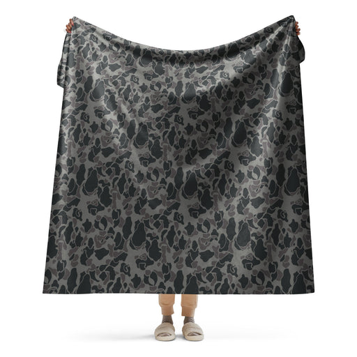 Frog Skin Midnight Marsh CAMO Sherpa Blanket - 60″×80″