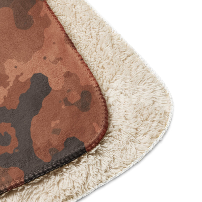 Red Frontier Mars CAMO Sherpa Blanket