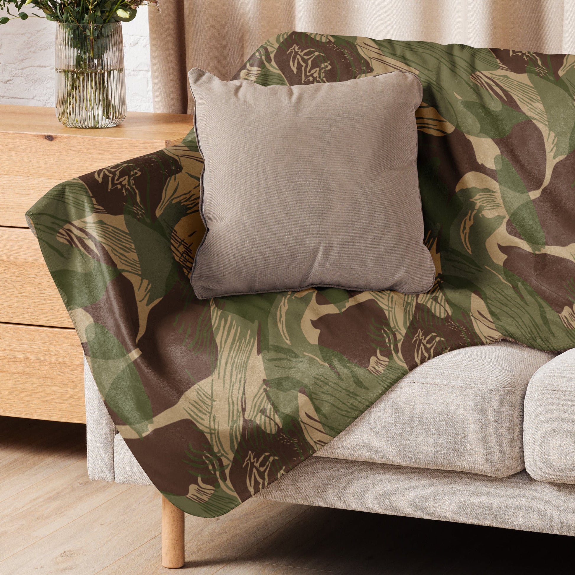 Rhodesian Brushstroke Multi-terrain CAMO Sherpa blanket - Blankets