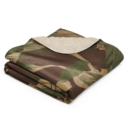 Rhodesian Brushstroke Multi-terrain CAMO Sherpa blanket - Blankets