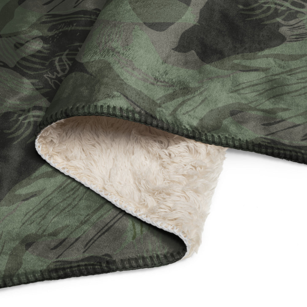 Rhodesian Brushstroke Night CAMO Sherpa blanket - Blanket