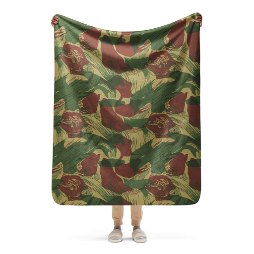 Brushstroke Sunburst Rhodesian CAMO Sherpa Blanket - 50″×60″