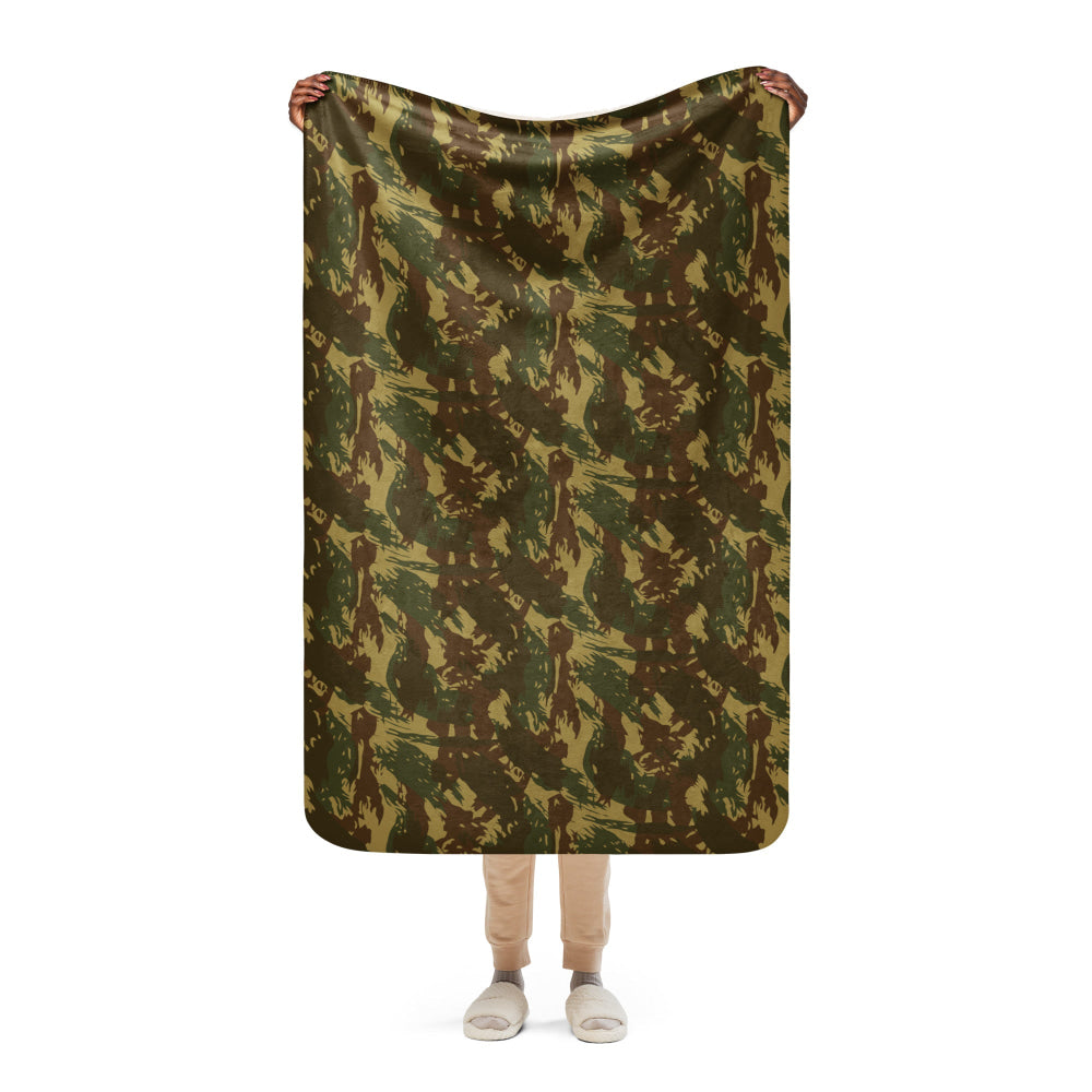 Rhodesian Brushstroke Transkei CAMO Sherpa blanket - 37″×57″ - Blanket