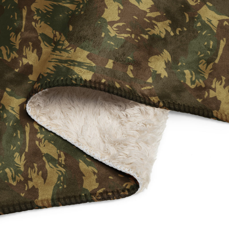 Brushstroke Transkei CAMO Sherpa Blanket