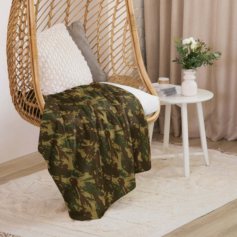 Brushstroke Transkei CAMO Sherpa Blanket