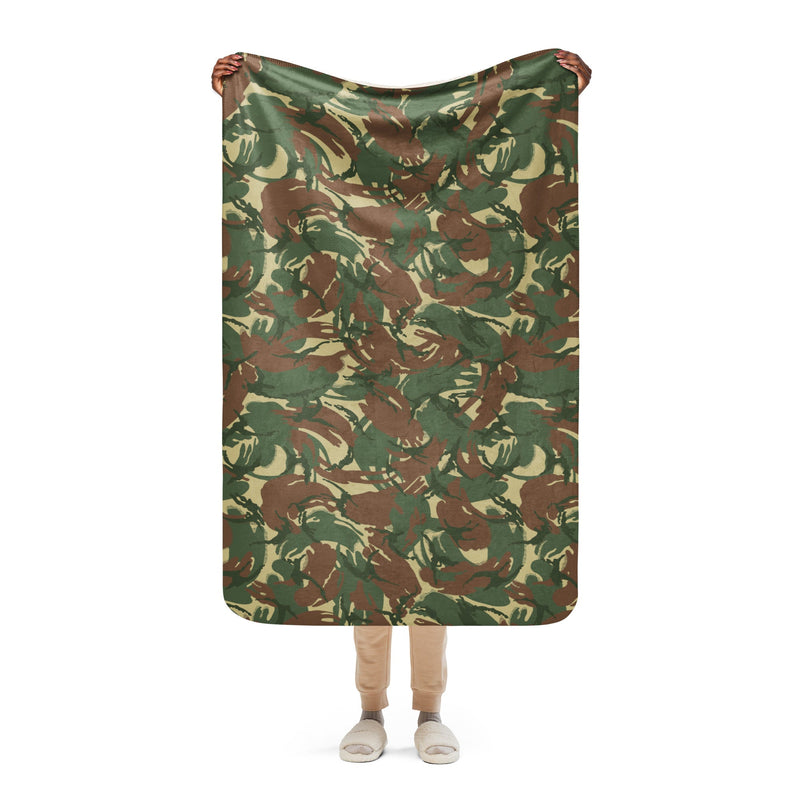 DPM Rhodesian CAMO Sherpa Blanket - 37″×57″