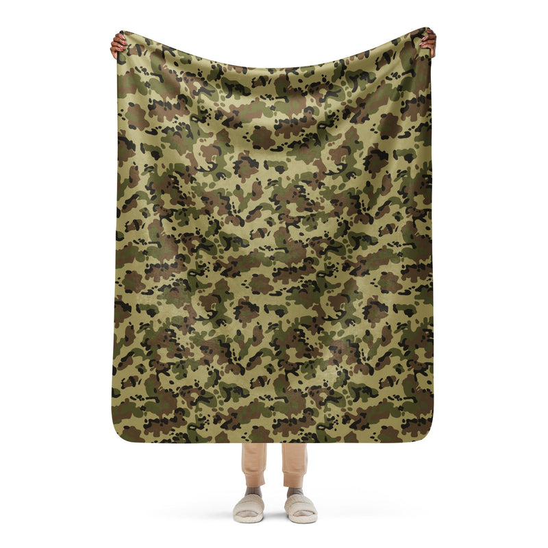 Flecktarn Romanian Woodland CAMO Sherpa Blanket - 50″×60″