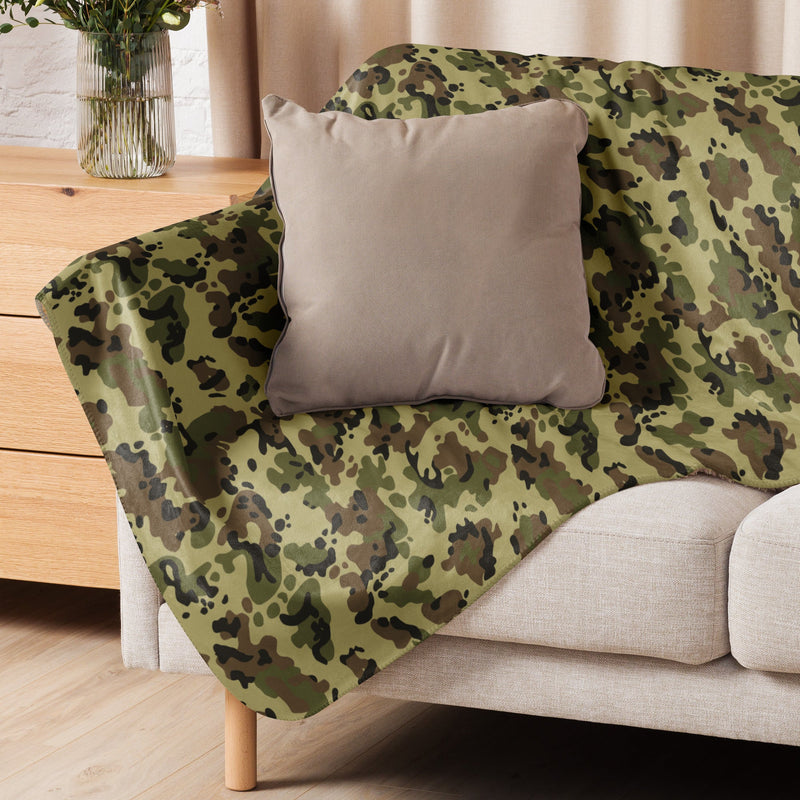 Flecktarn Romanian Woodland CAMO Sherpa Blanket
