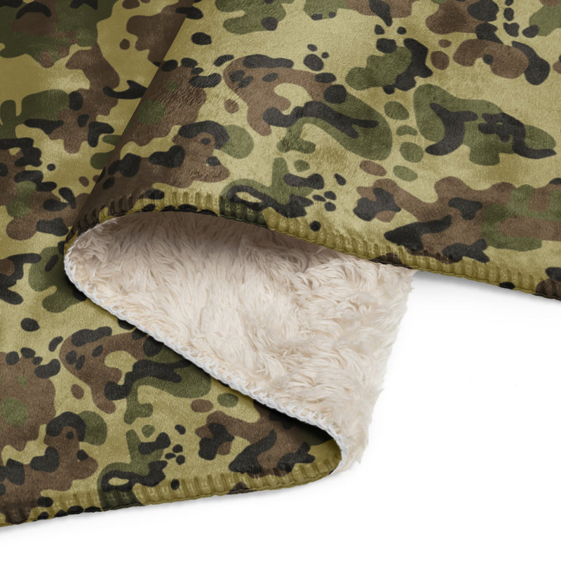 Flecktarn Romanian Woodland CAMO Sherpa Blanket