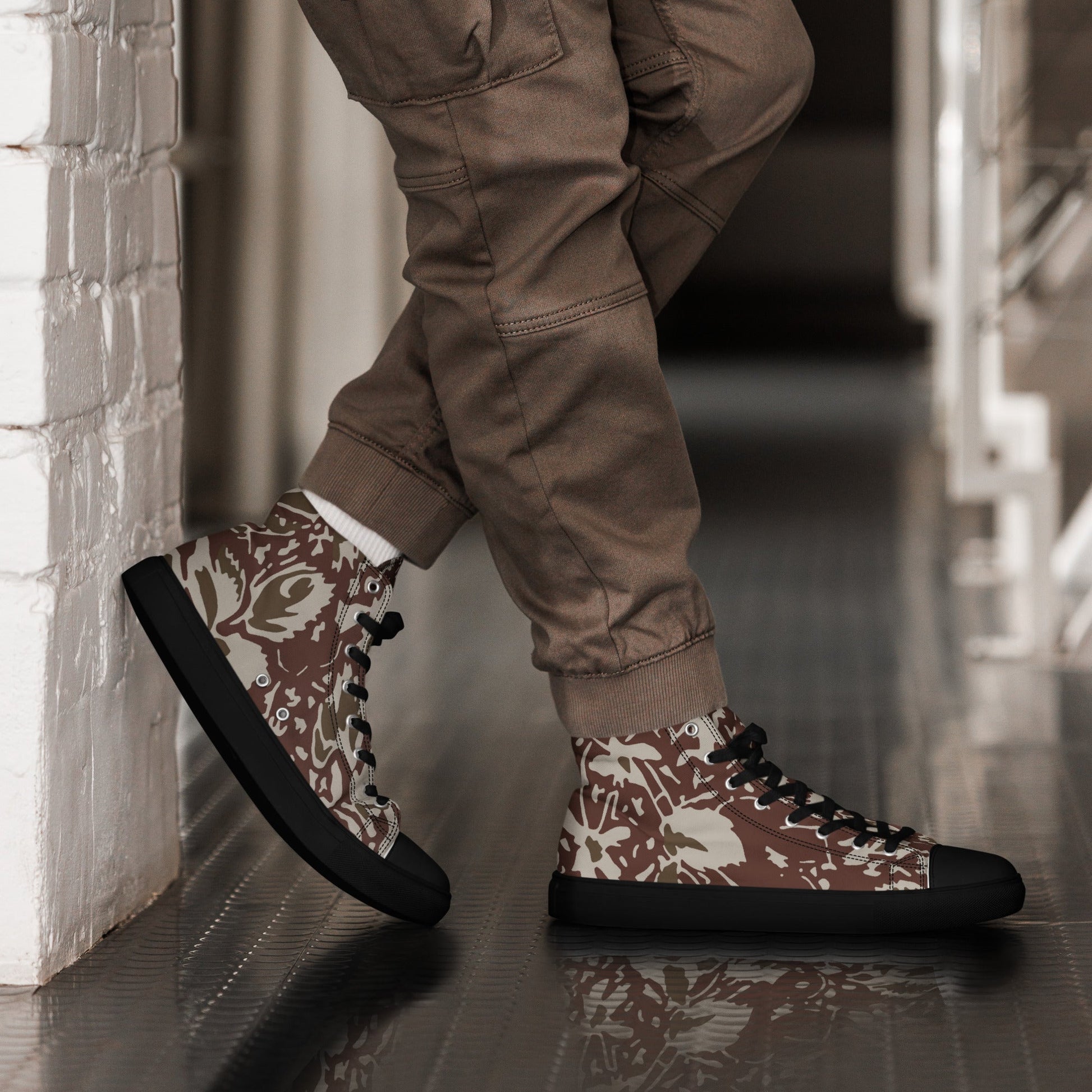 Romanian Soviet 1990 Leaf Autumn CAMO Mens high top canvas shoes - 5 - High Top Canvas Shoes