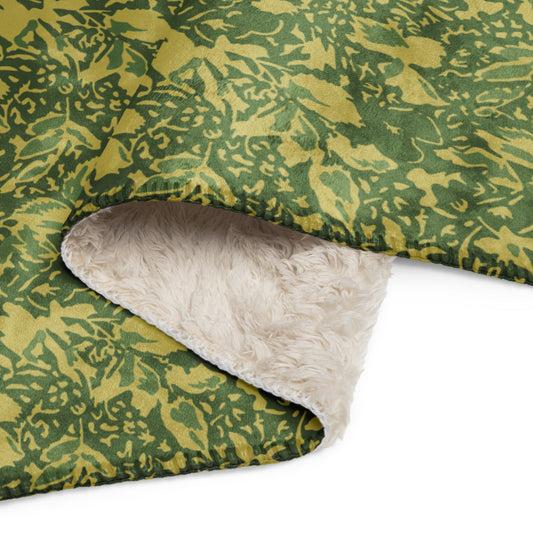 Romanian Soviet 1990 Leaf Spring CAMO Sherpa blanket - Blankets