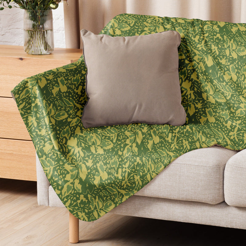 Leaf M90 Romanian Spring CAMO Sherpa Blanket