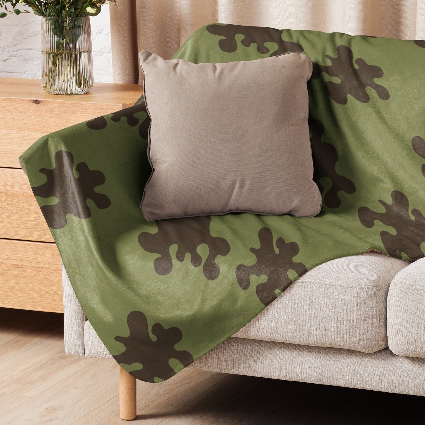 Russian Amoeba Green and Brown CAMO Sherpa blanket - Blankets