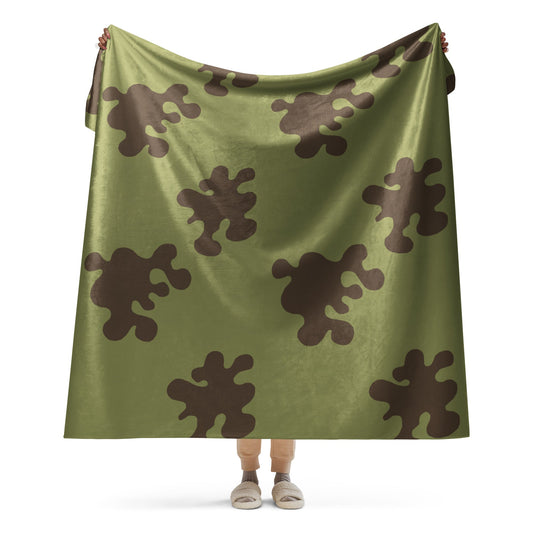 Russian Amoeba Green and Brown CAMO Sherpa blanket - 60″×80″ - Blankets