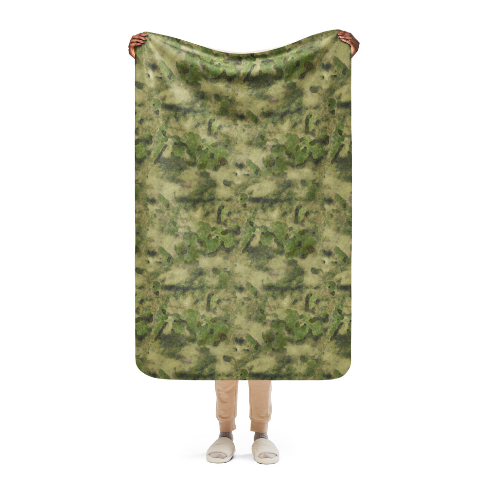 Russian Ataka (ATACS) Forest Green (FG) CAMO Sherpa blanket - 37″×57″ - Blanket