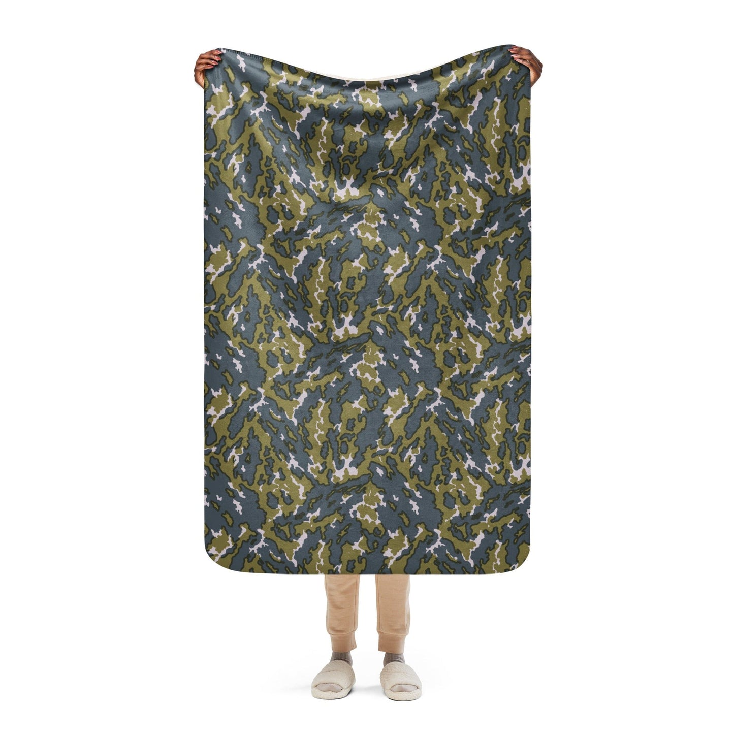 Russian Barvikha VSR Dubok Tundra CAMO Sherpa blanket - 37″×57″ - Blanket