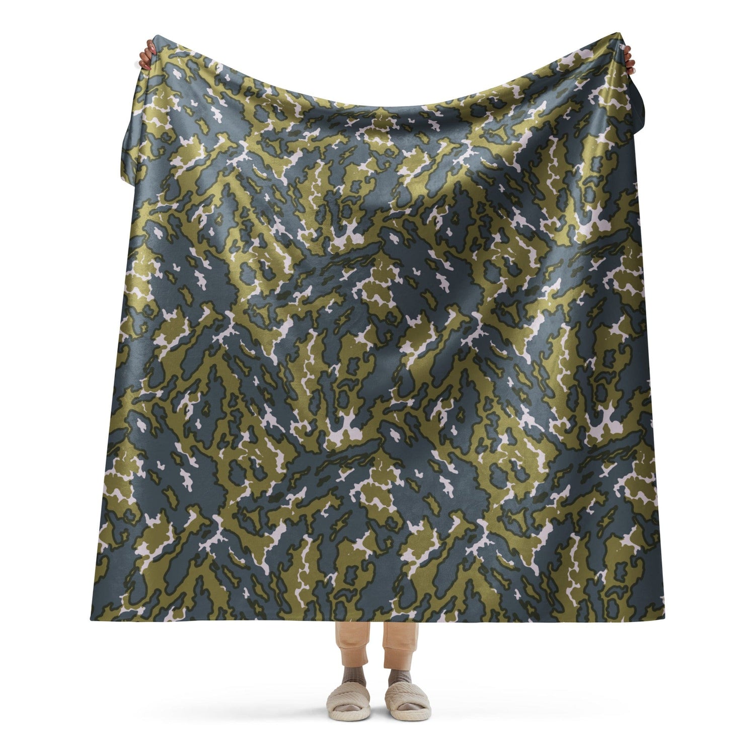 Russian Barvikha VSR Dubok Tundra CAMO Sherpa blanket - 60″×80″ - Blankets