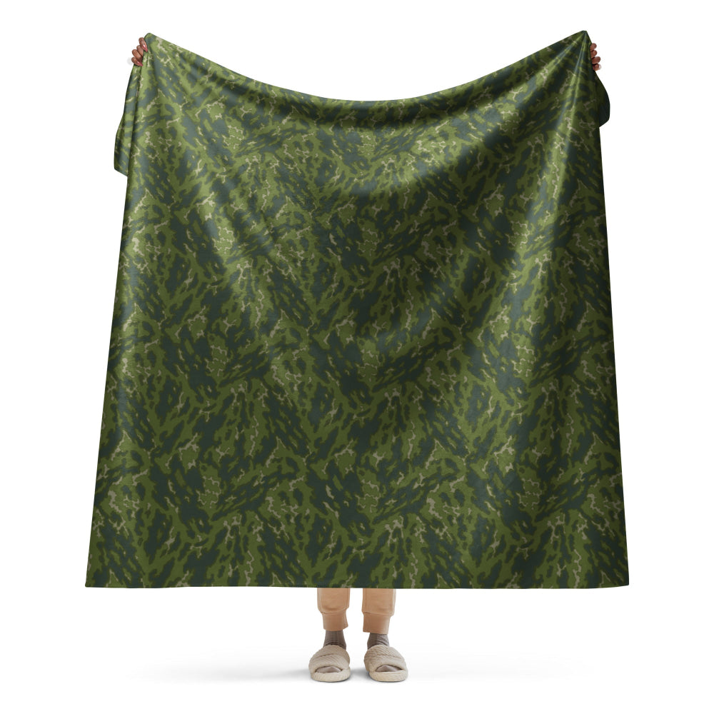 Russian Barvikha VSR Dubok Woodland CAMO Sherpa blanket - 60″×80″ - Blanket