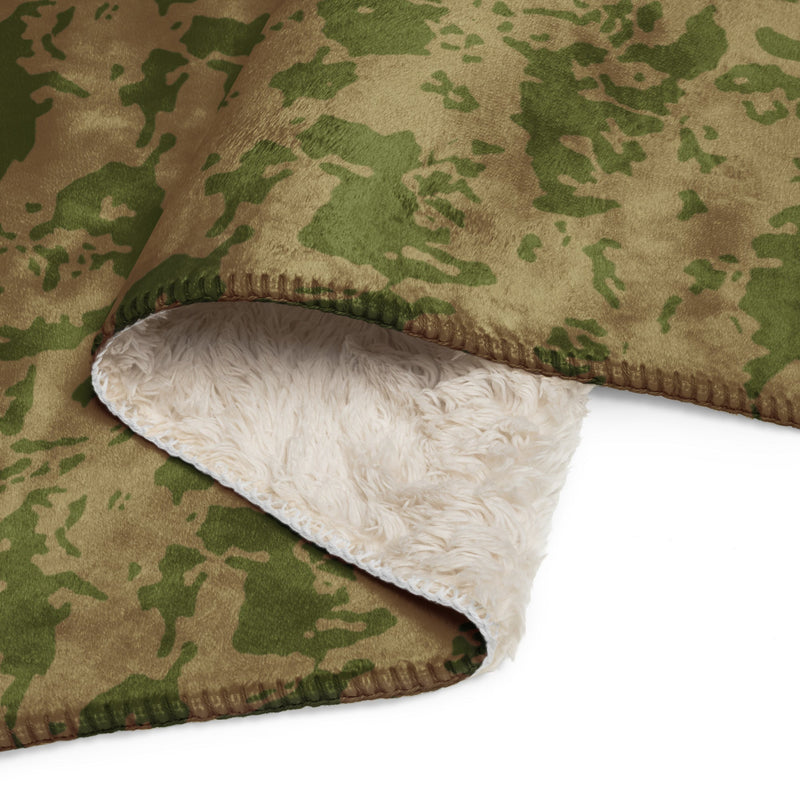 Bicolor Steppe Russian CAMO Sherpa Blanket