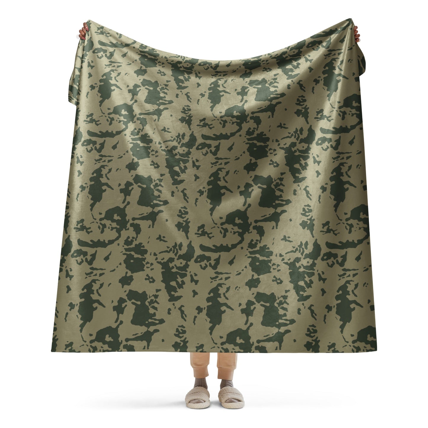 Russian Bicolor Woodland CAMO Sherpa blanket - 60″×80″ - Blanket