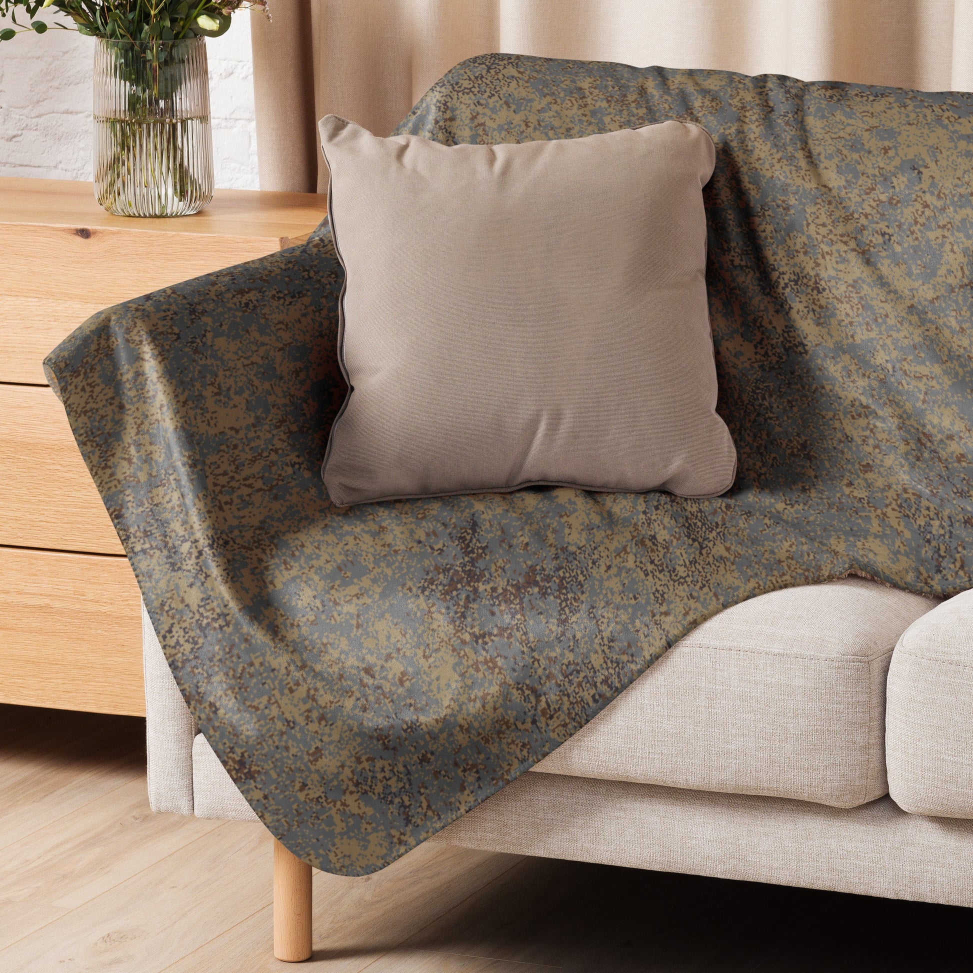 Russian Digital EMR Winter Grey CAMO Sherpa Blanket