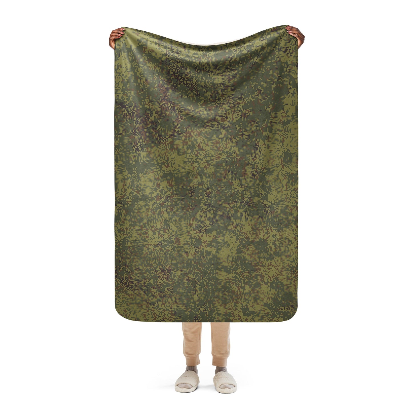 Russian Digital EMR Woodland CAMO Sherpa blanket - 37″×57″ - Blankets