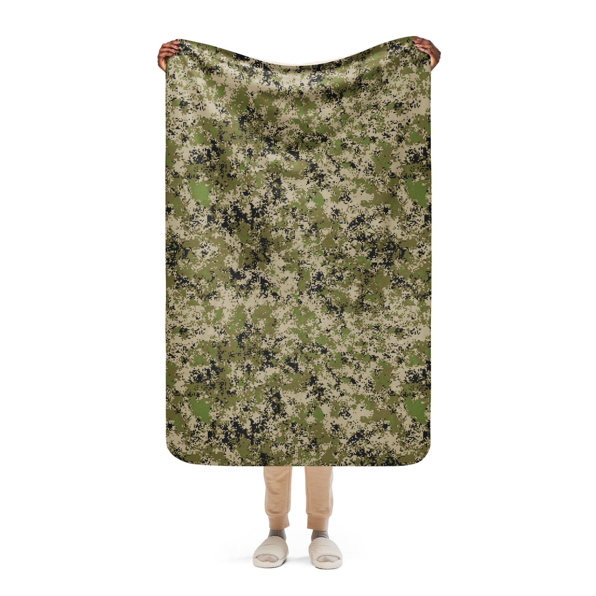 Russian Digital Spectre SKVO CAMO Sherpa Blanket - 37″×57″