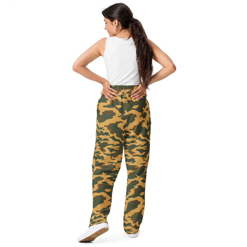 Flora Mountain Russian CAMO Unisex Wide-Leg Joggers