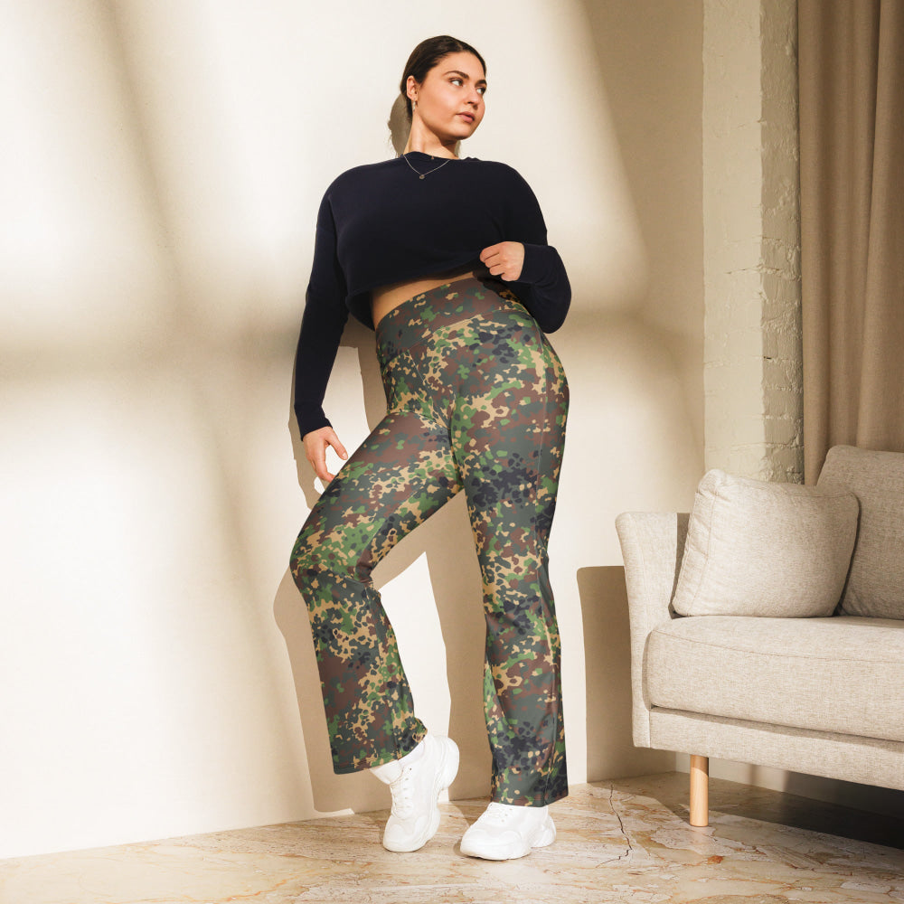 Russian Fracture (IZLOM) Woodland CAMO Flare leggings - Womens Leggings