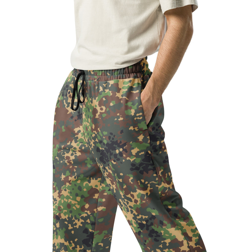 Russian Fracture (IZLOM) Woodland CAMO Wide-leg joggers - Unisex Joggers