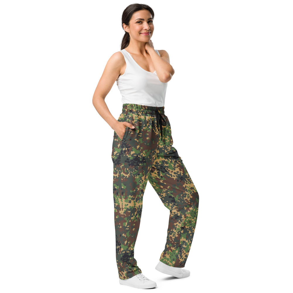 Russian Fracture (IZLOM) Woodland CAMO Wide-leg joggers - Unisex Joggers