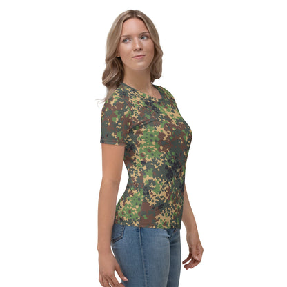 Russian Fracture (IZLOM) Woodland CAMO Women’s T-shirt - Womens T-Shirt