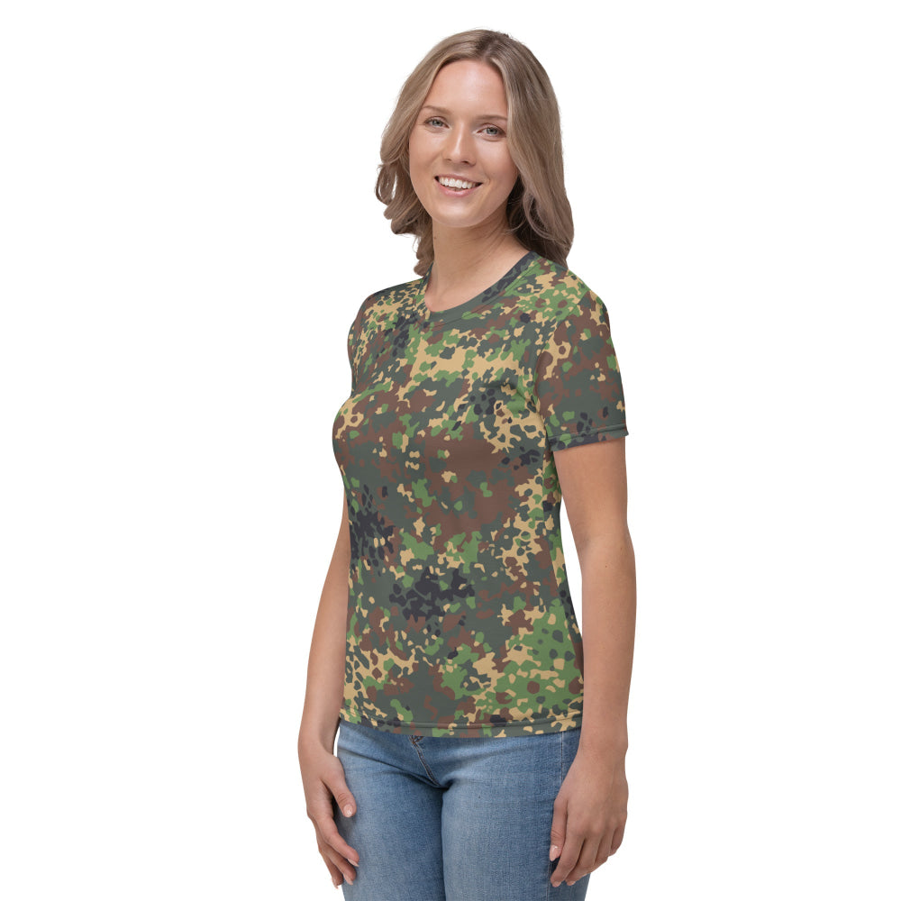 Russian Fracture (IZLOM) Woodland CAMO Women’s T-shirt - Womens T-Shirt