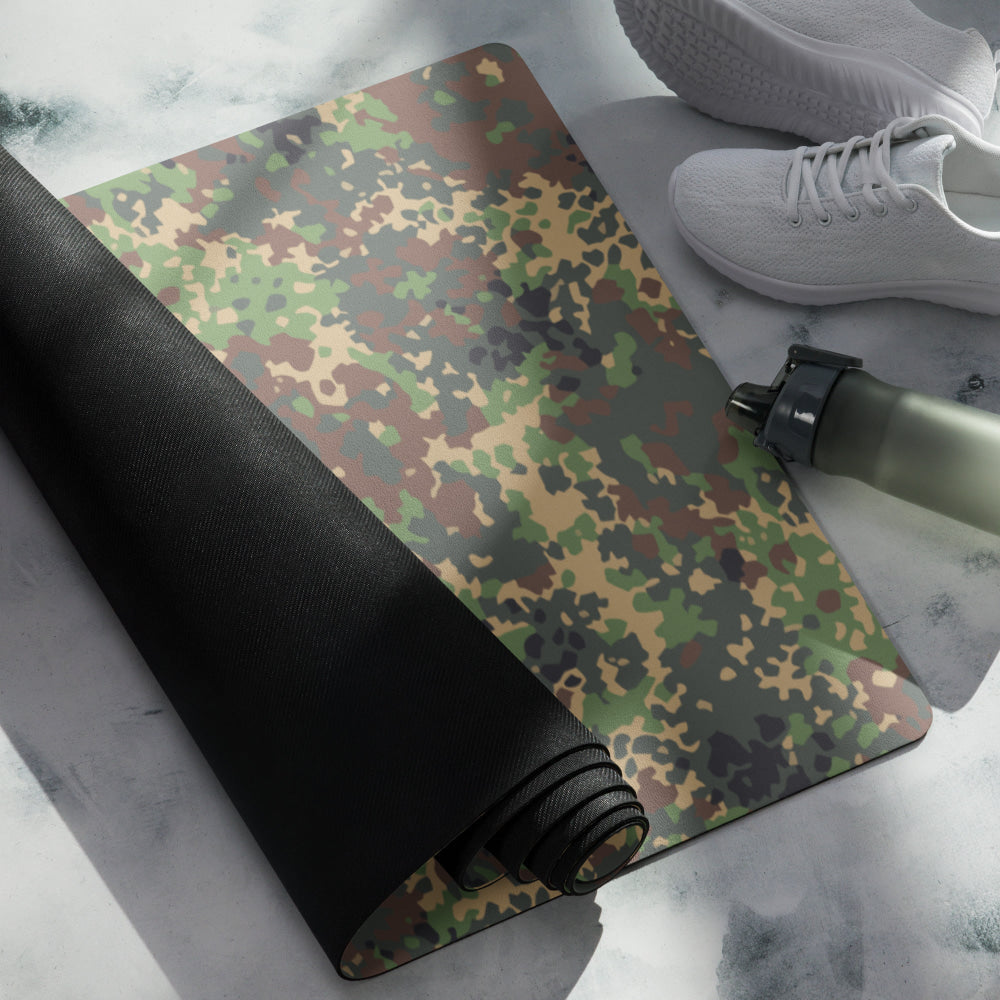 Russian Fracture (IZLOM) Woodland CAMO Yoga mat - Mat