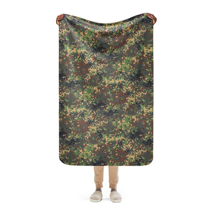 Russian IZLOM Fracture Woodland CAMO Sherpa Blanket - 37″×57″