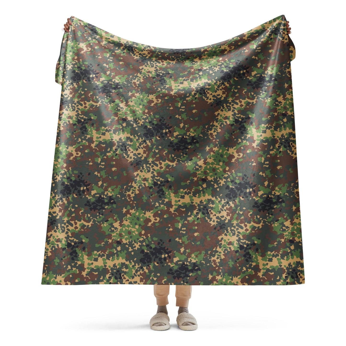 Russian IZLOM Fracture Woodland CAMO Sherpa Blanket - 60″×80″