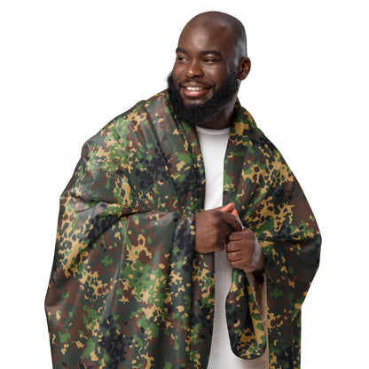 Russian IZLOM Fracture Woodland CAMO Sherpa Blanket