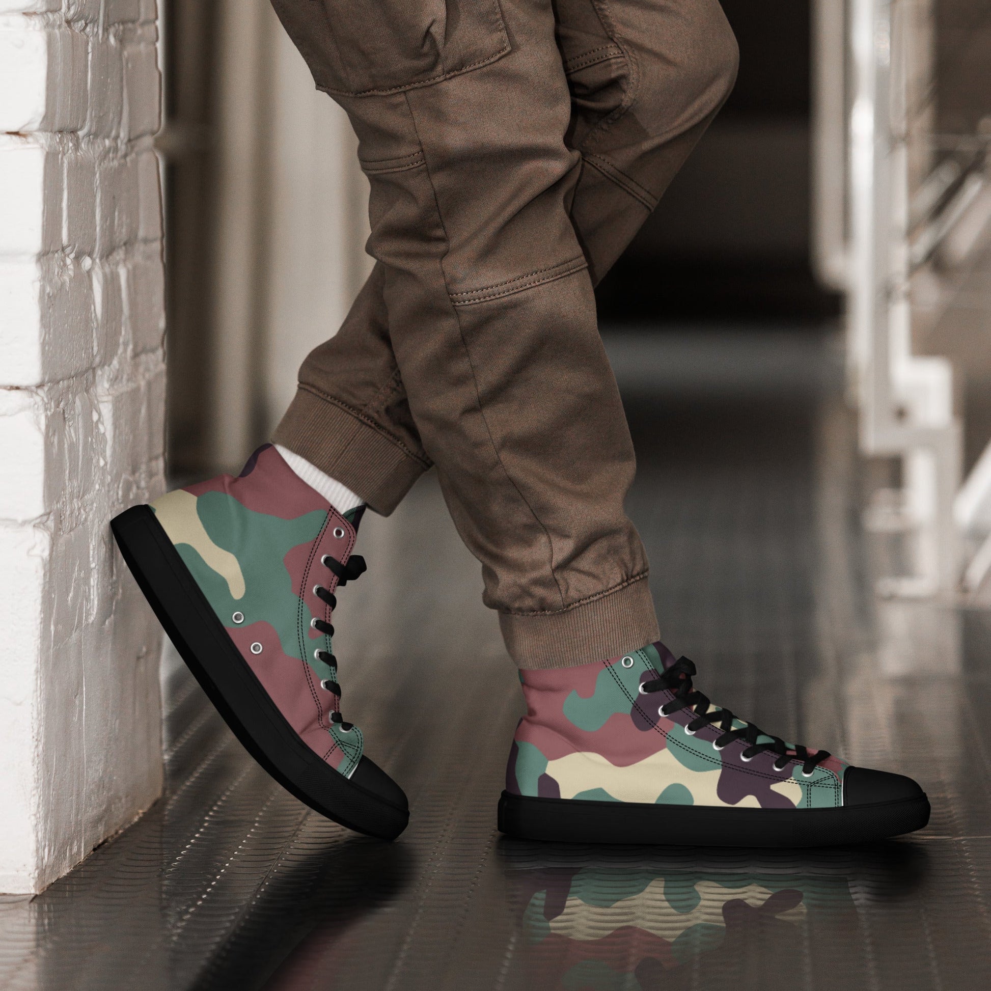 Russian KKO Woodland CAMO Mens high top canvas shoes - 5 - High Top Canvas Shoes