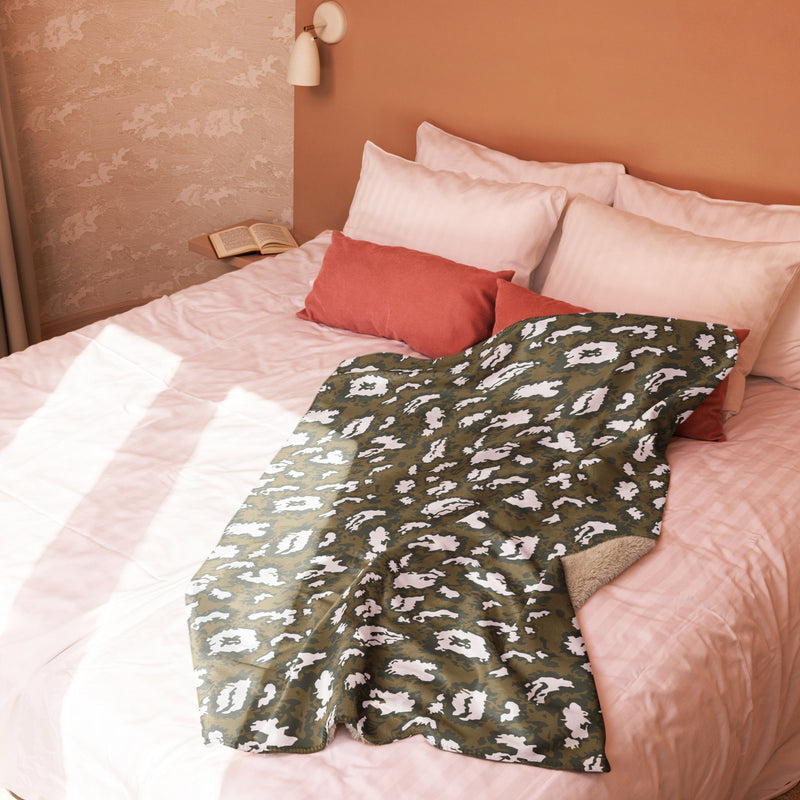 KLMK Red Dawn CAMO Sherpa Blanket