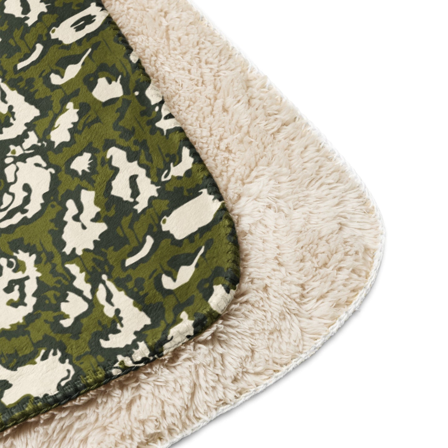 Russian KLMK Red Dawn GREEN Movie CAMO Sherpa blanket - Blankets