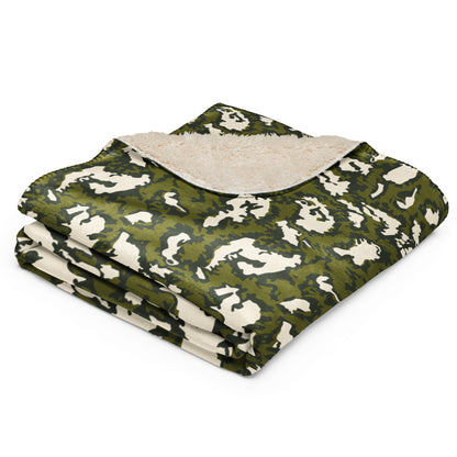 Russian KLMK Red Dawn GREEN Movie CAMO Sherpa blanket - Blankets